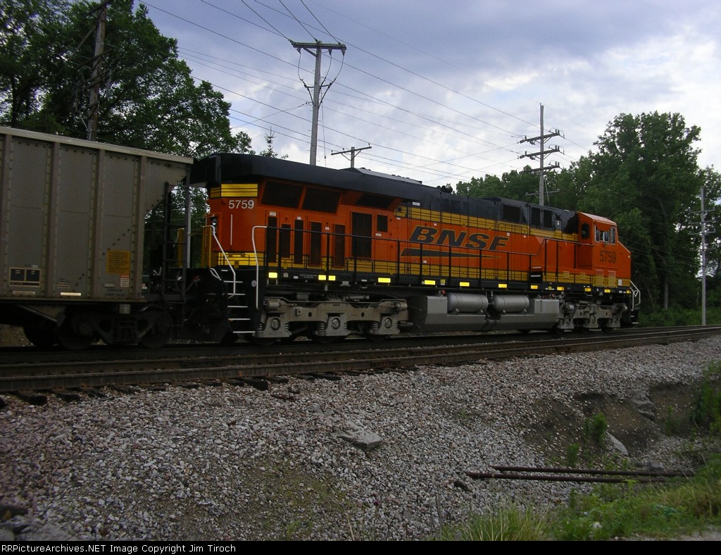 BNSF 5759